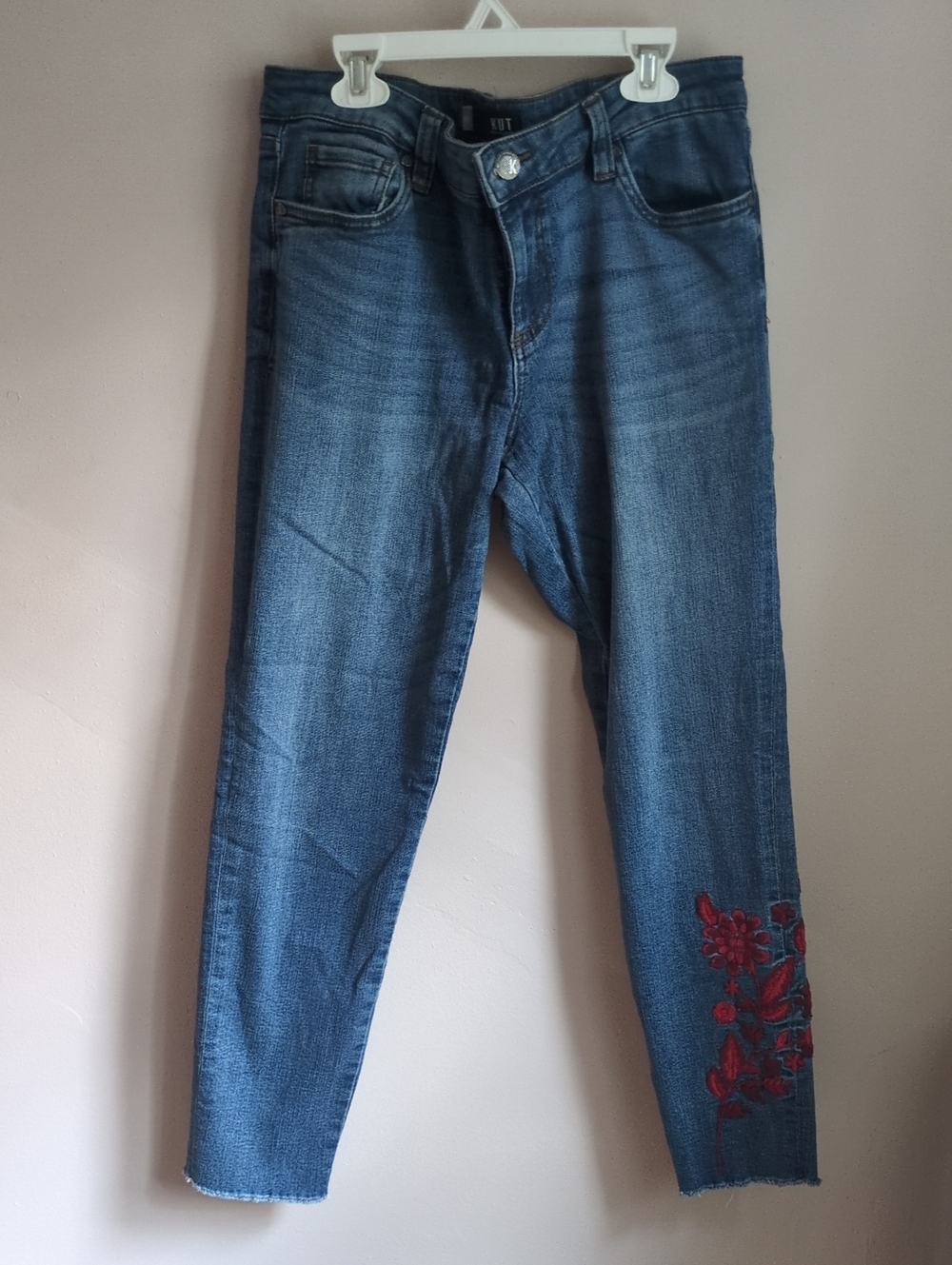 Kut from the Kloth Connie Embroidered Ankle Skinny Jeans red floral